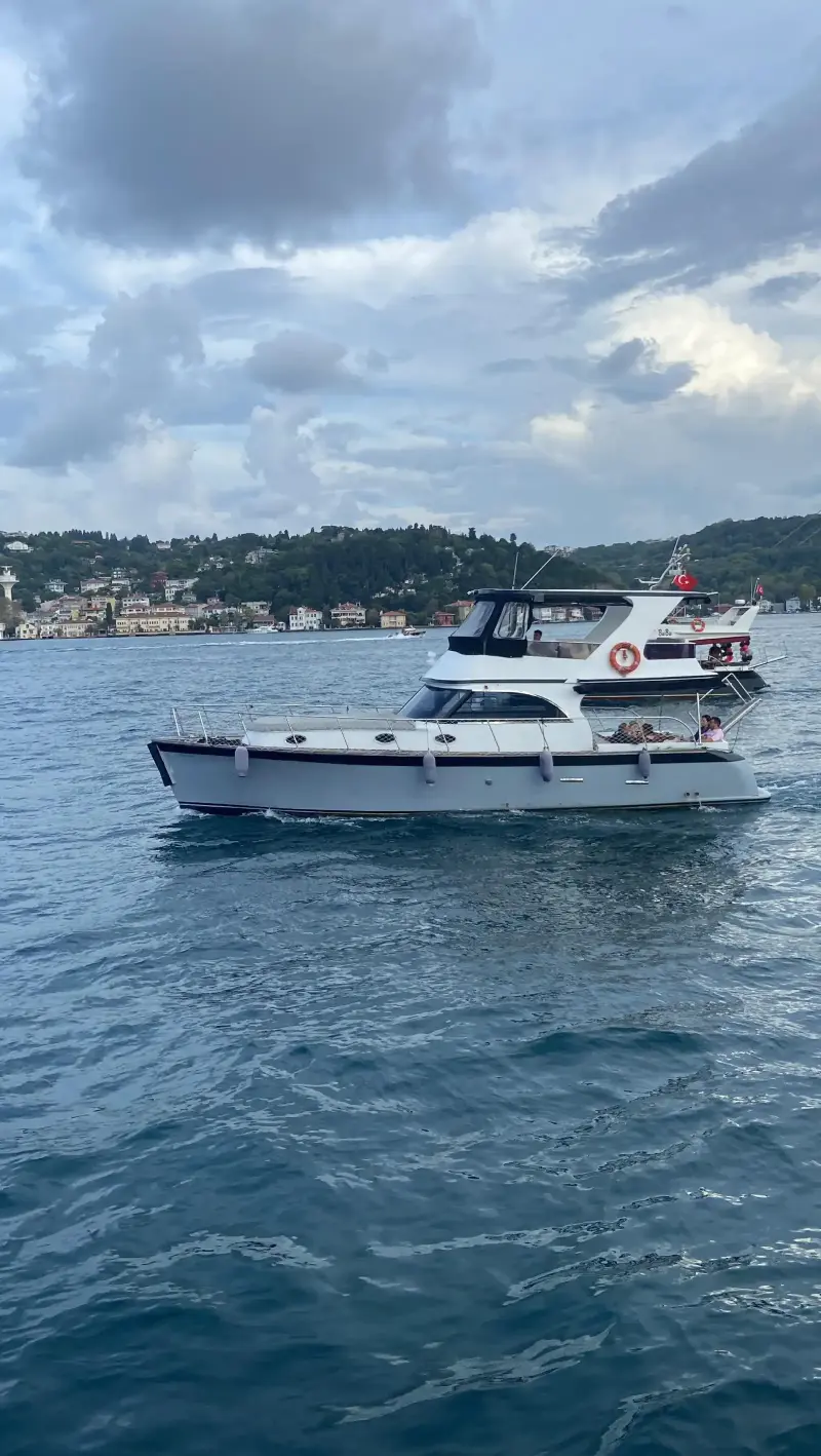 #1082 - Özel Yapım 15m للإيجار يخت بمحرك