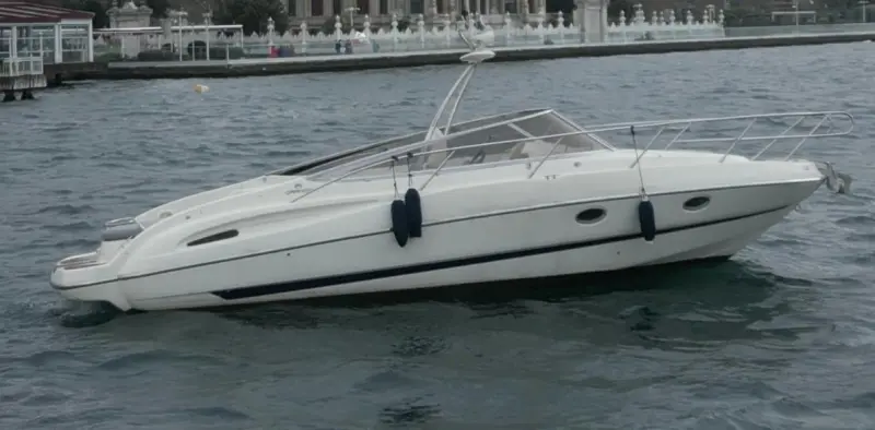 #1227 - Cranchi 10m للإيجار Sürat Teknesi
