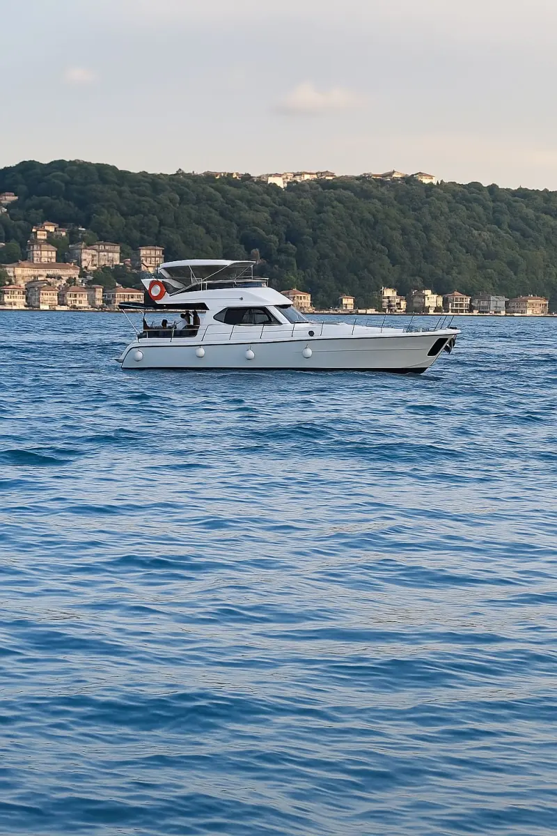 #1053 - Özel Yapım 17m للإيجار يخت بمحرك