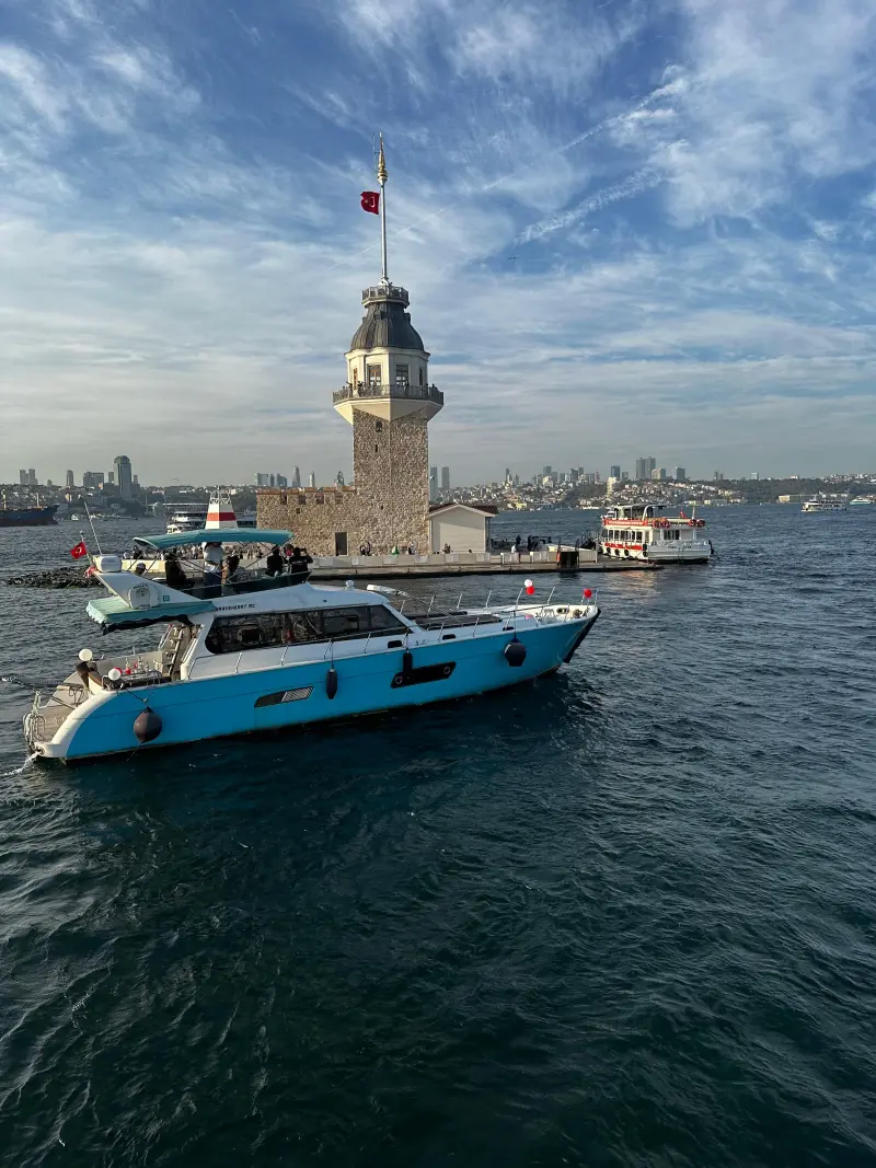 #1244 - Özel Yapım 17m للإيجار يخت بمحرك