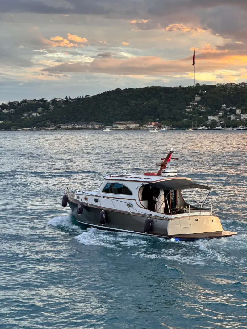 #1315 - Özel Yapım 12m للإيجار Sürat Teknesi